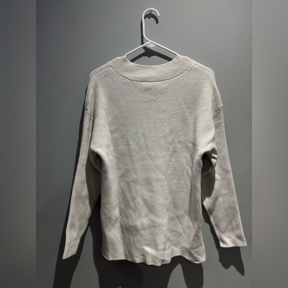 HILARY RADLEY V-NECK DROP SHOULDER SWEATER - Picture 2 of 6